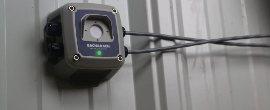 MGS-410 gas detector in a machinery / mechanical equipment room.
