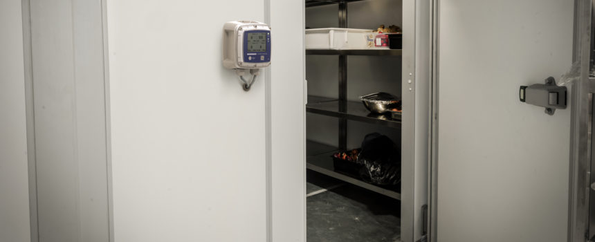 Укороченная входная дверь холодильного склада MGS 401